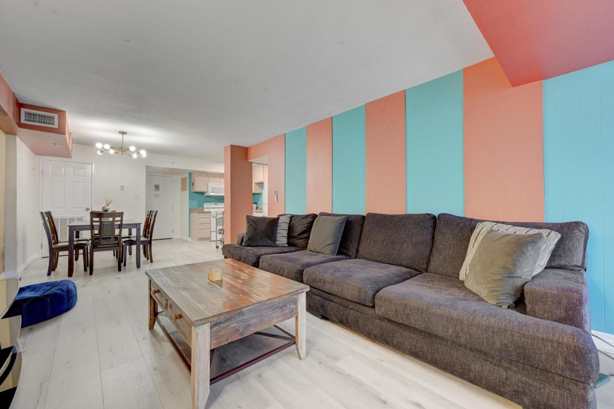 Penthouse With Epic Strip Views - 2bd & 2ba - No Fees! * Las Vegas